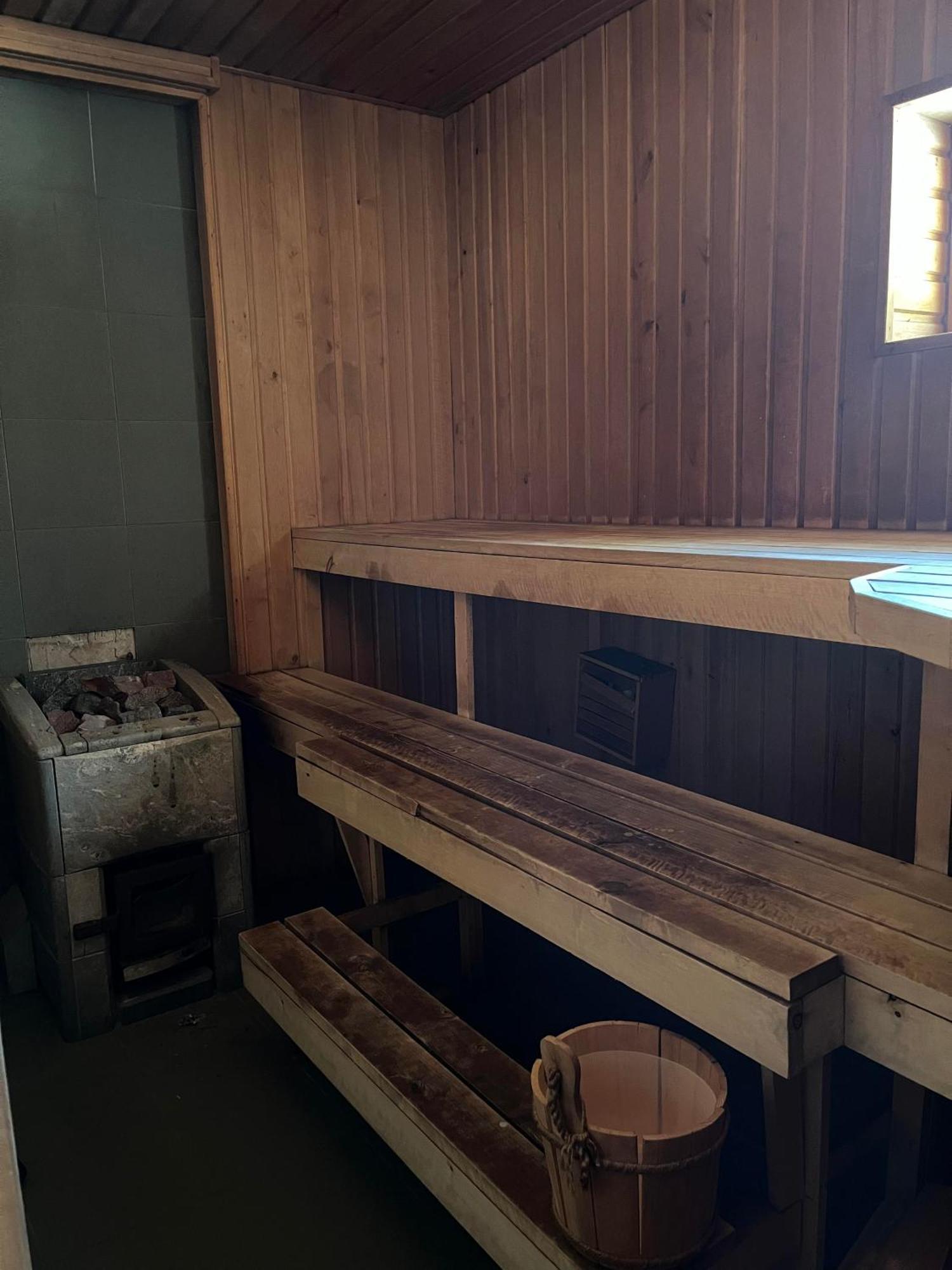 Vabaduse Guesthouse Нарва-Йыэсуу Экстерьер фото