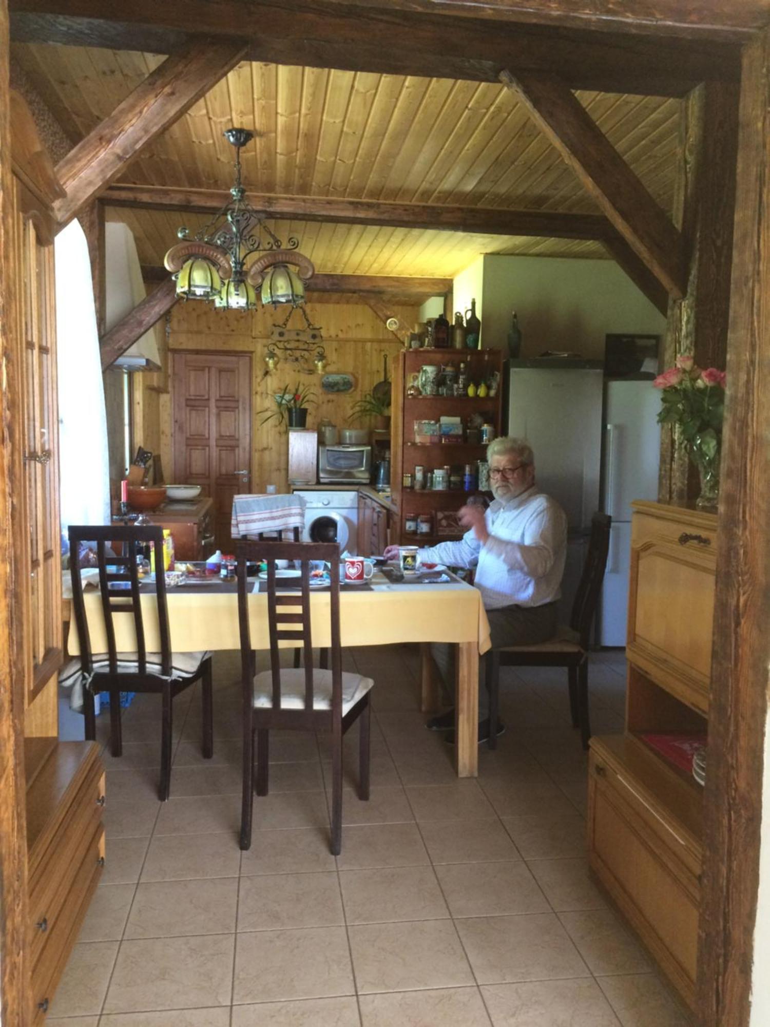 Vabaduse Guesthouse Нарва-Йыэсуу Экстерьер фото